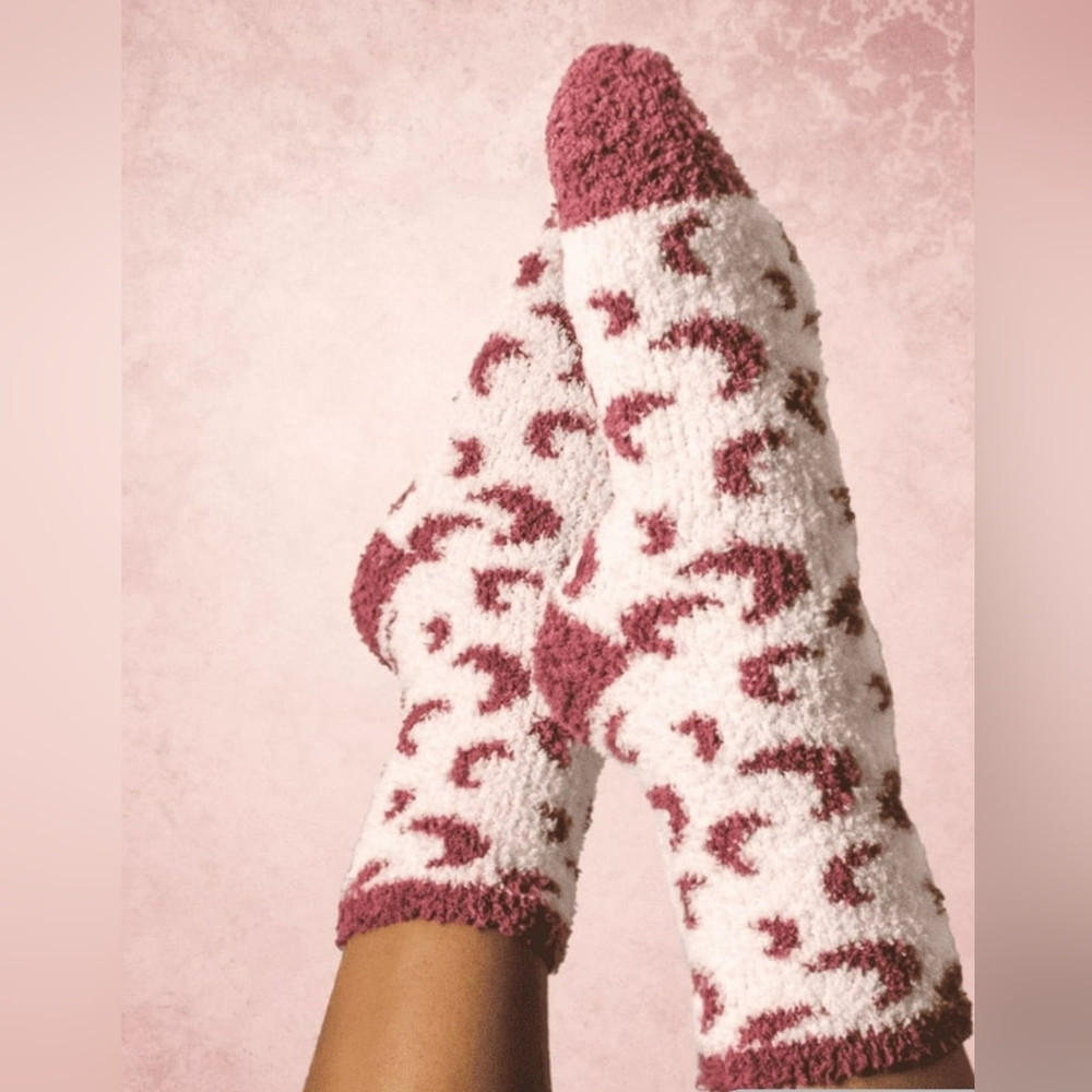 Aromasoles Lavender and Rose Infused Refresh Aroma-Socks - Pick 1 - Picture 3 of 9